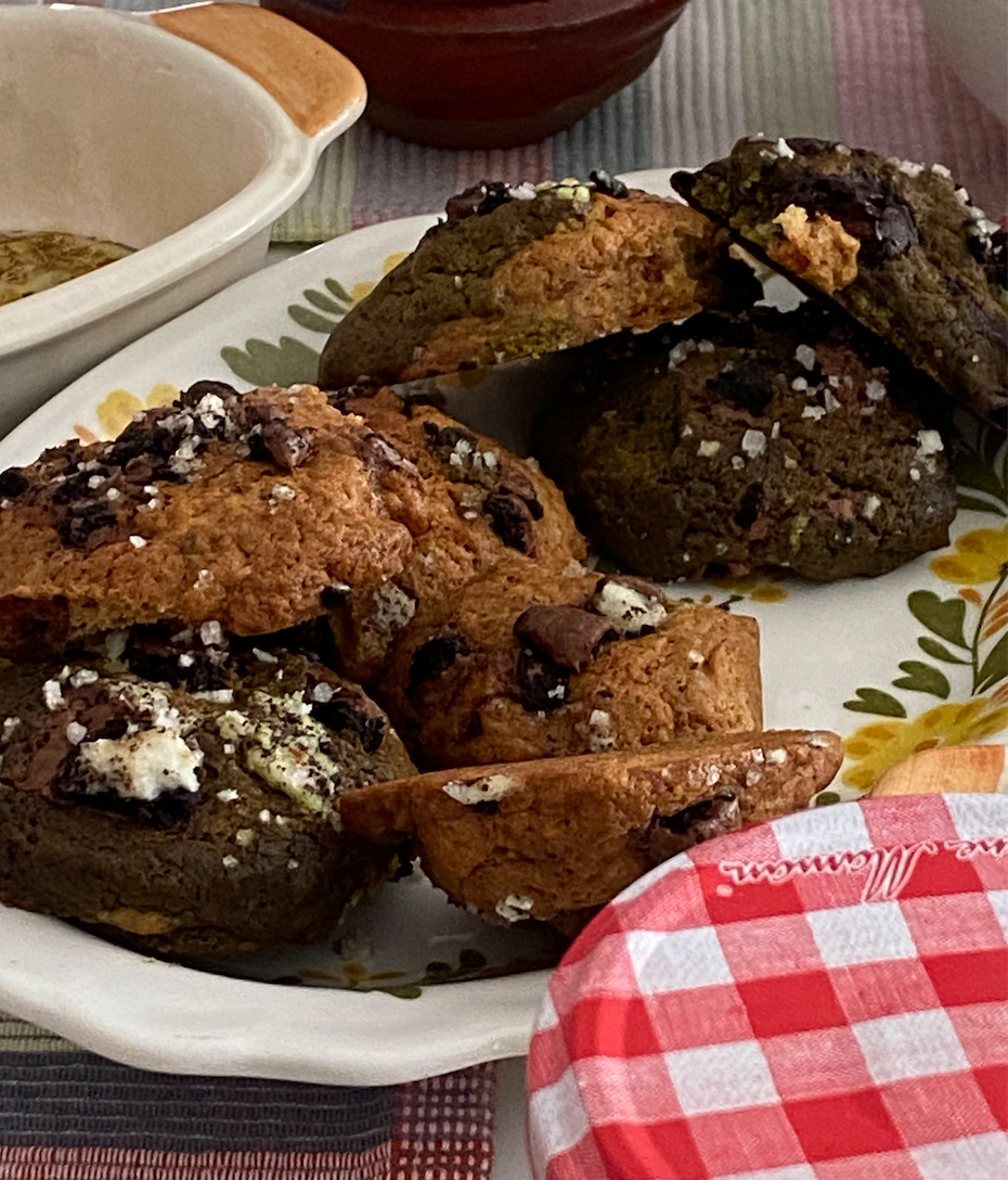 Quick and Easy Peanut Butter Chocolate Chip Cookies